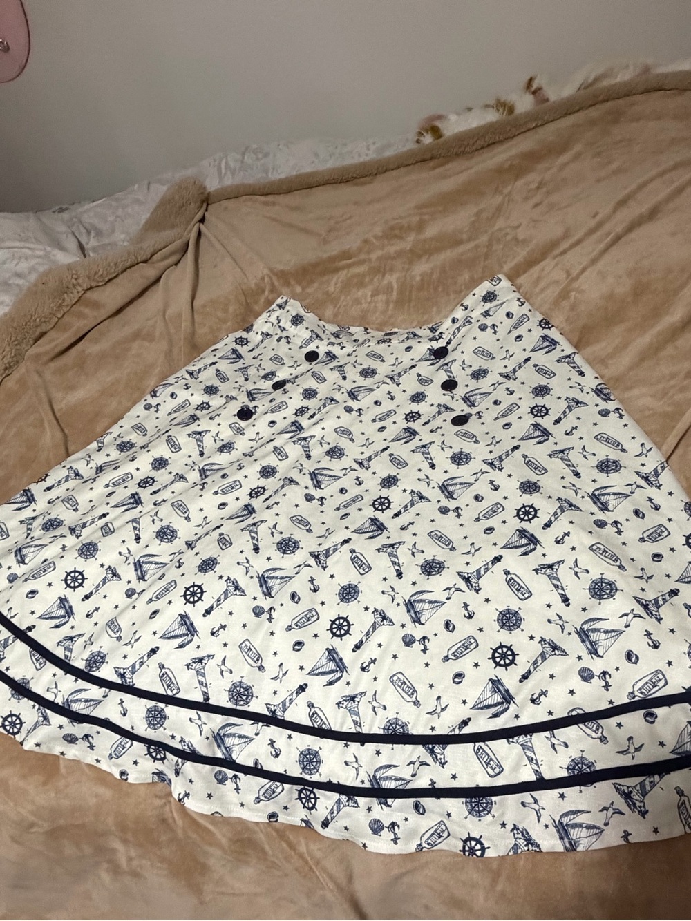 New Voodoo Vixen White & Navy Nautical Circle Skirt L/XL